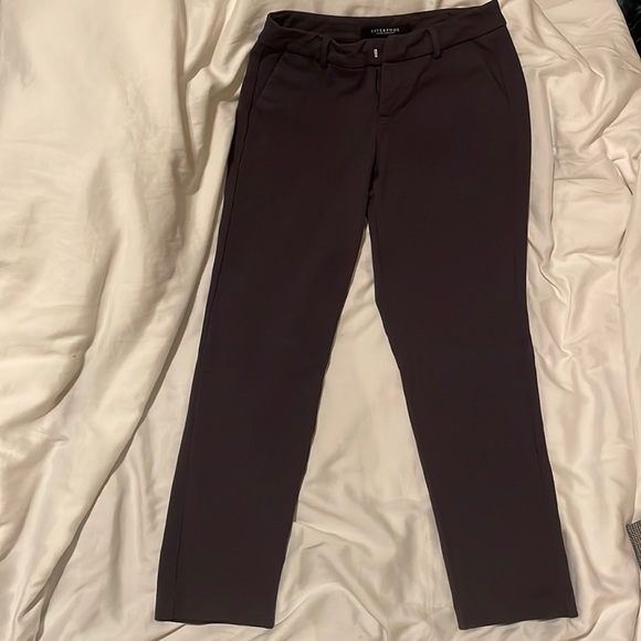 Dark gray/black office pants/slacks fitted women’s size 2 gently used - Picture 4 of 6
